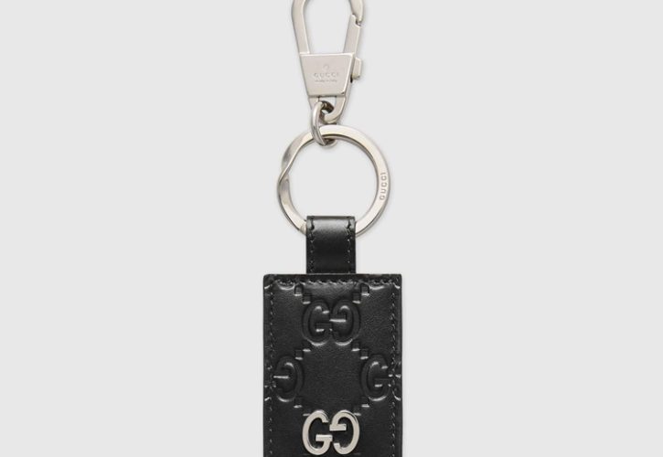 Gucci Signature Keychain Elevates Your Accessory Game with Timeless Elegance