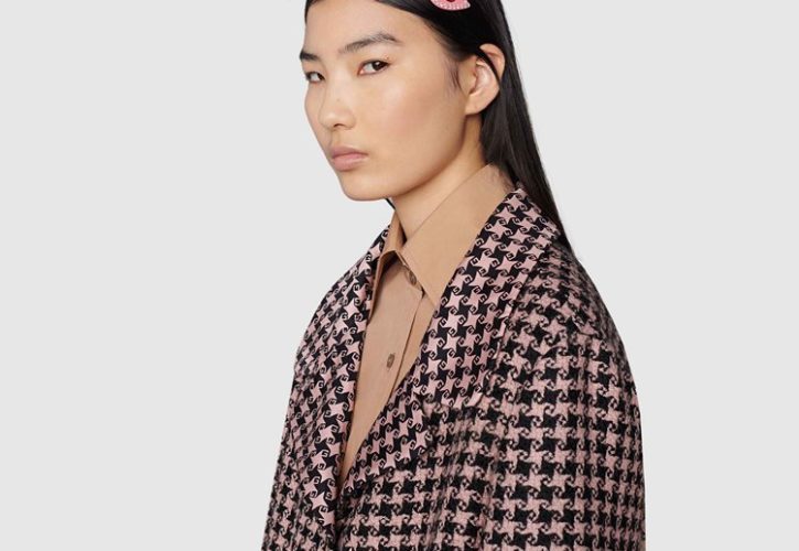 Stunning GG and Hearts Hair Clip Redefines Fashion Accessories for 2023