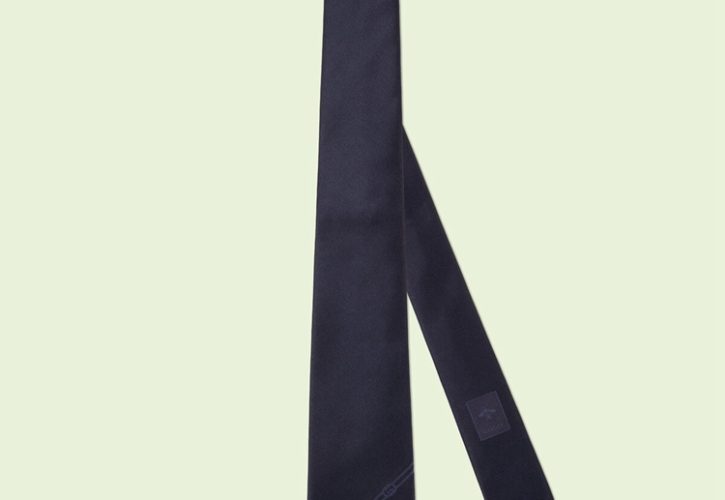 Luxury Silk Tie Redefines Sophistication with Interlocking G Design